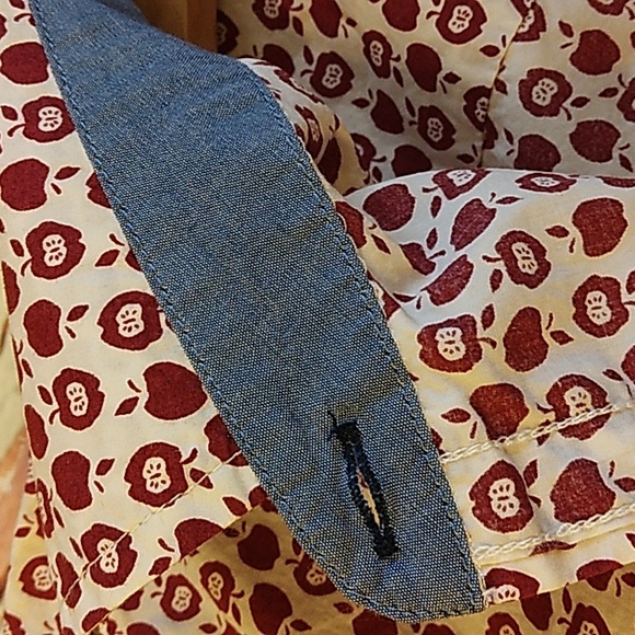 Woman's Dress Shirt - Picture 4 of 4